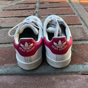 Stan Smith Ankle-High Leather Fashion Sneaker